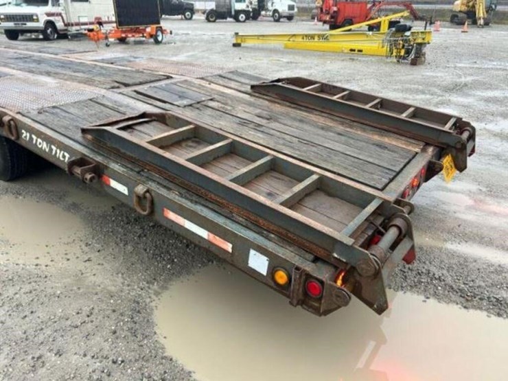 2002-bws-trailer-image-14