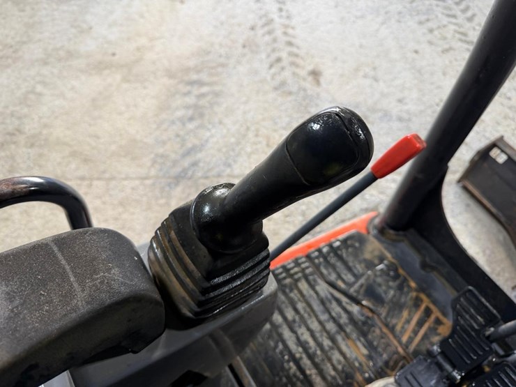 2020-kubota-u35-4-image-32