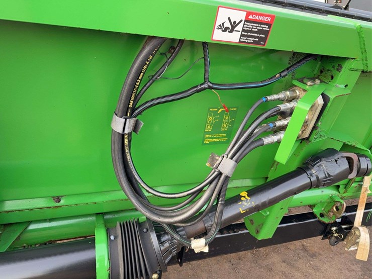 john-deere-630f-image-9