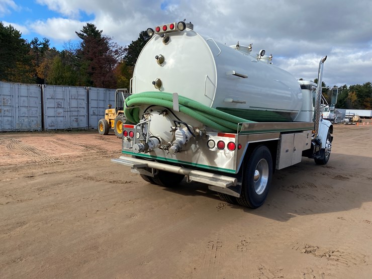 1999-international-4900-image-8