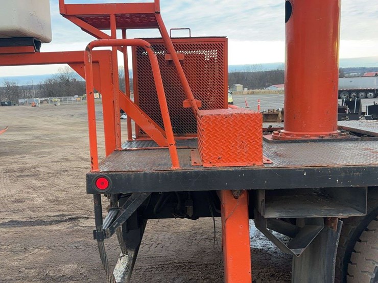 international-durastar-4300-image-13