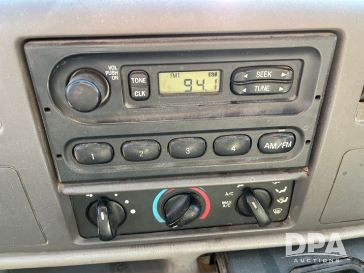 ford-f550-xl-image-51