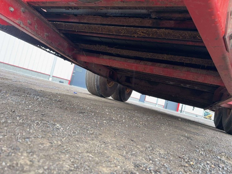 new-holland-195-image-19