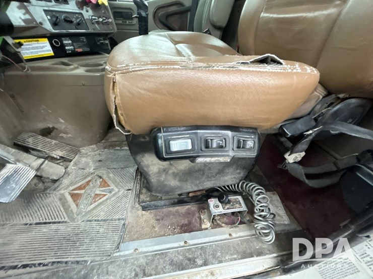 international-9900i-image-45