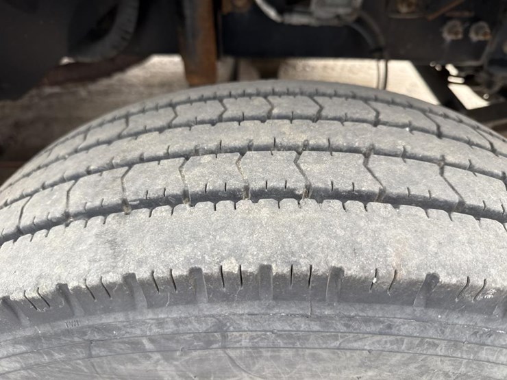 2007-ford-f650-image-53