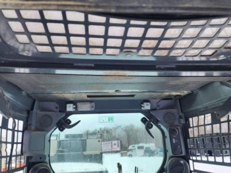 kubota-ssv65-image-18