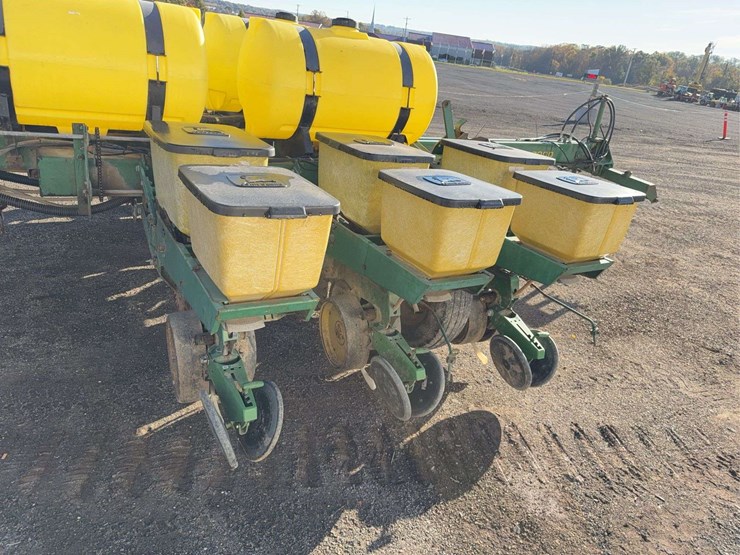 john-deere-7000-image-18