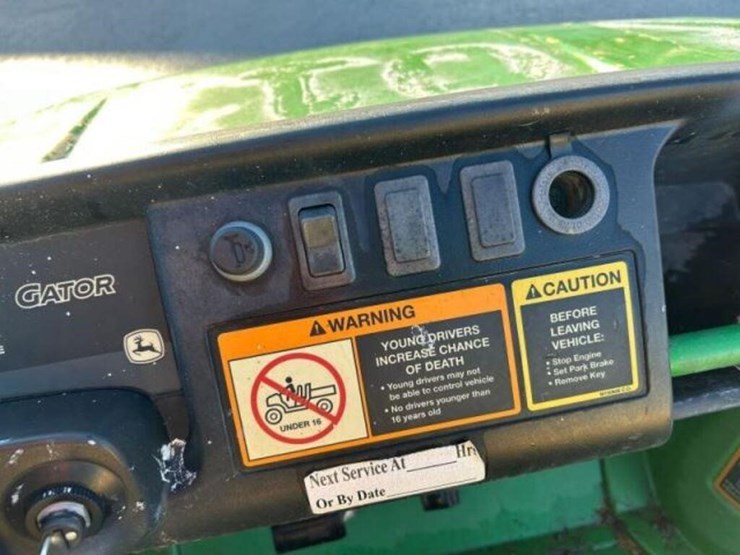 john-deere-gator-image-14
