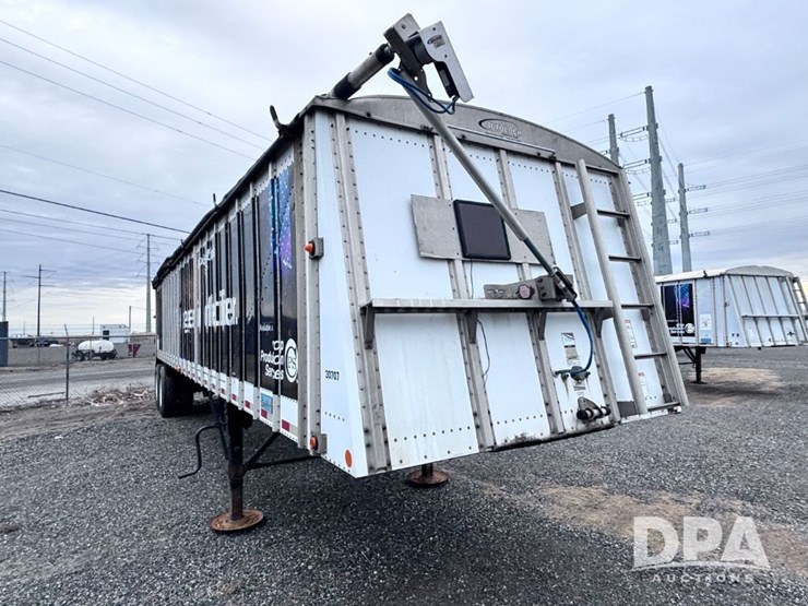 2013-merritt-hopper-image-4