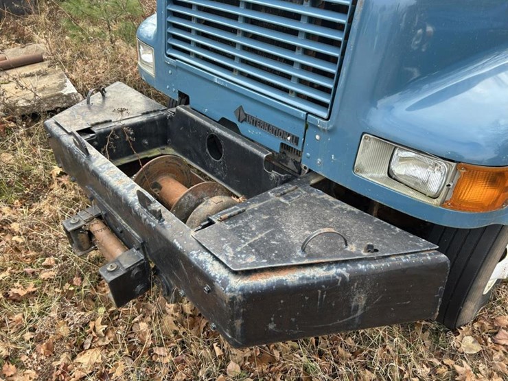 international-4700-image-7