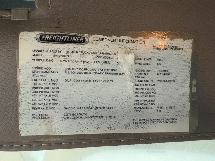 freightliner-m2-106-image-21