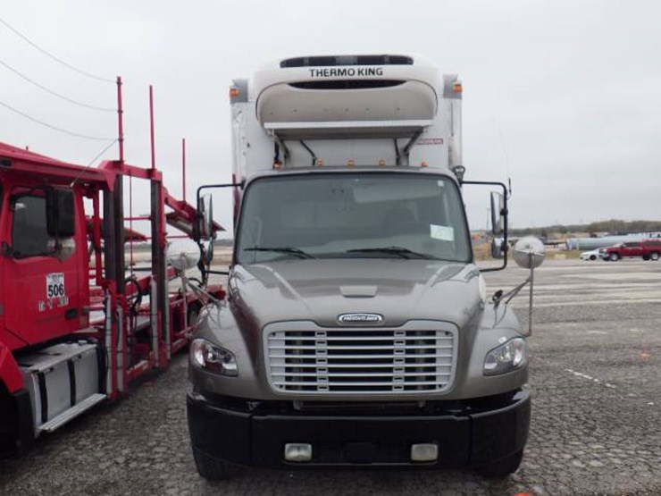 freightliner-m2-106-image-2
