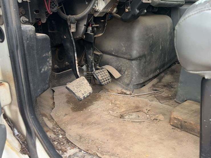 international-durastar-4300-image-43