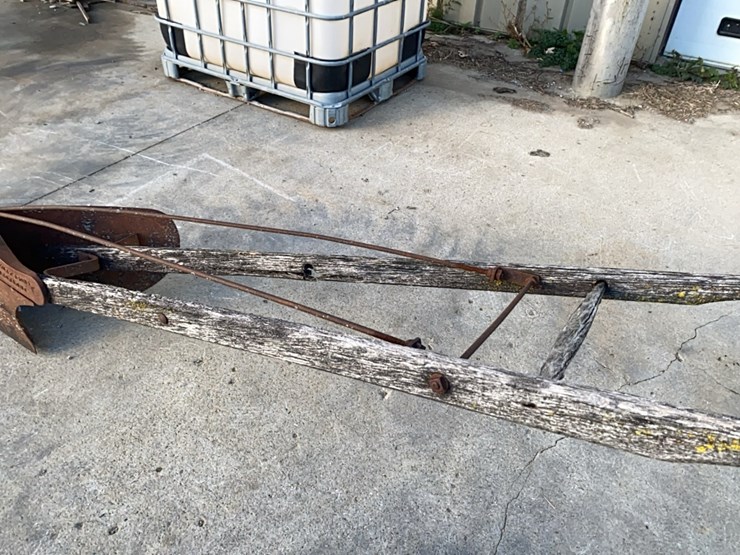 j.-f.-leury-&-sons-walking-plow-image-10