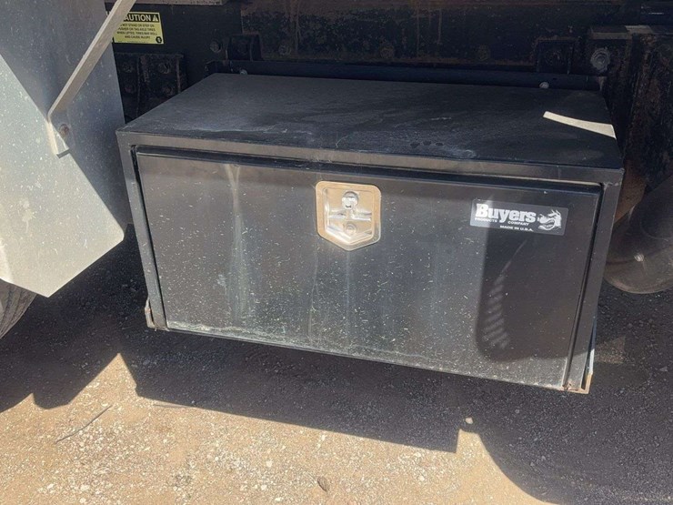 2010-international-lf517-lone-star-dump-truck-image-23