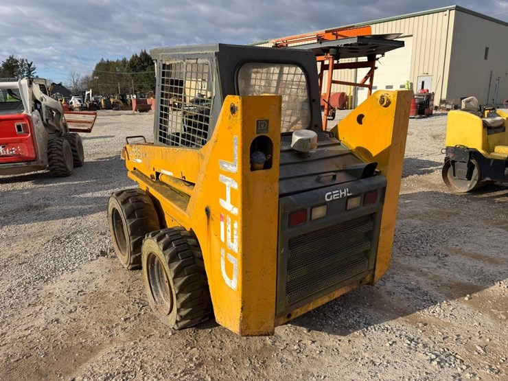 gehl-4635-image-3
