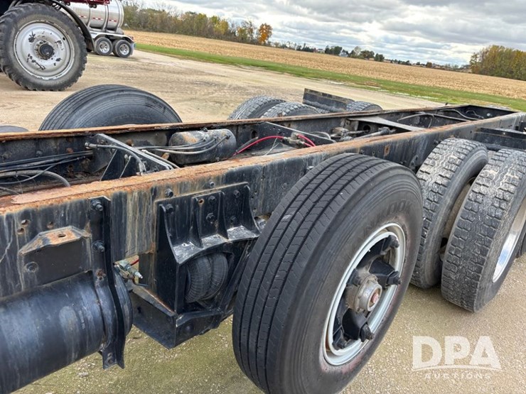 1986-mack-rd686-image-37