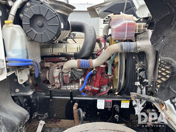 2017-mack-pinnacle-chu613-image-57