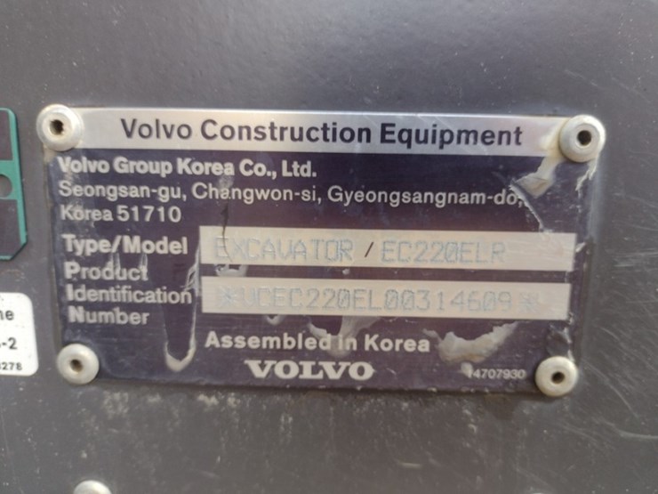 volvo-ec220e-lr-image-5