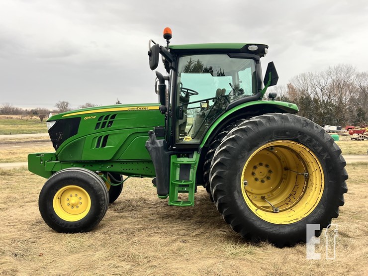 john-deere-6140r-image-1