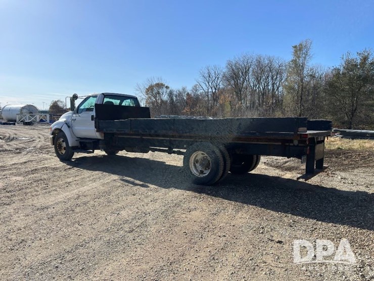 ford-f650-xlt-image-12