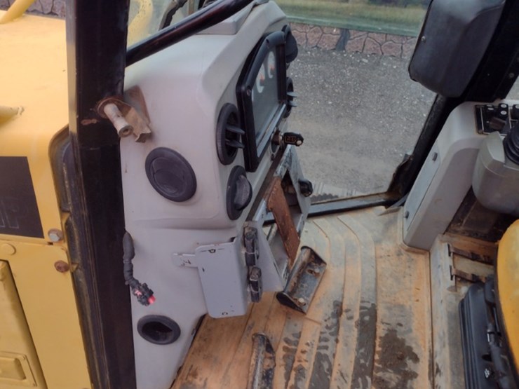 caterpillar-d6k-lgp-image-10