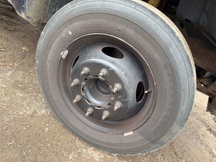 2004-ford-f450-image-10