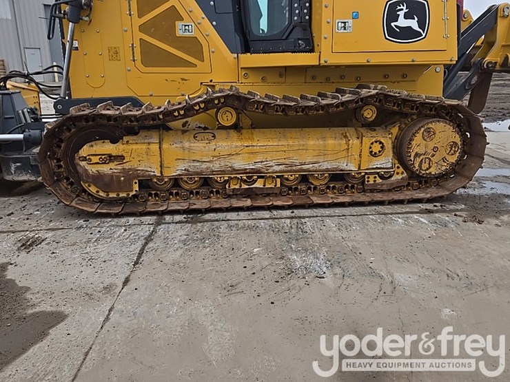 2019-deere-850l-lgp-image-13