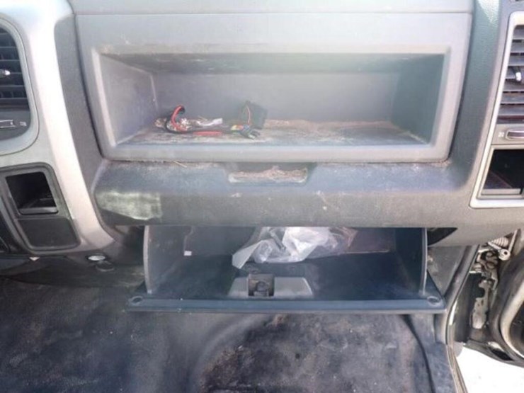 2013-dodge-ram-1500-image-39