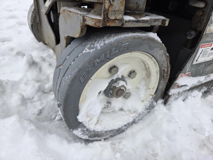 2017-skyjack-sjiii3219-image-19