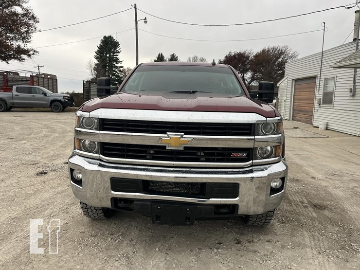 chevrolet-silverado-2500hd-lt-image-3