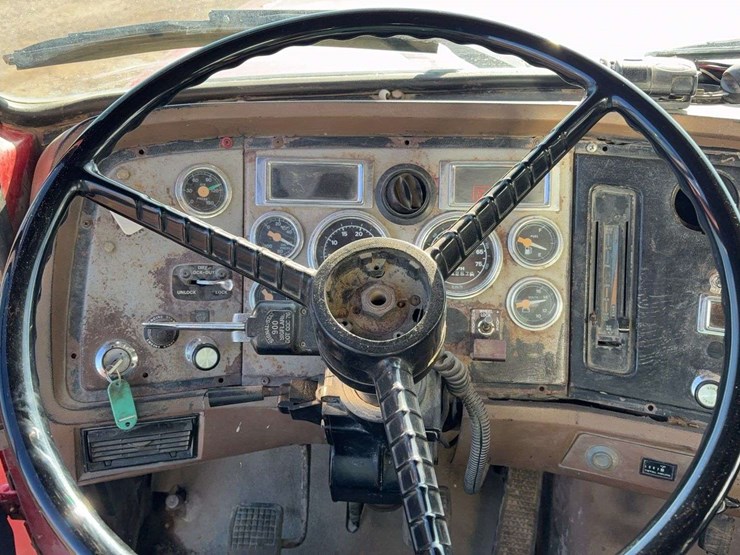 1995-ford-ltl9000-image-33