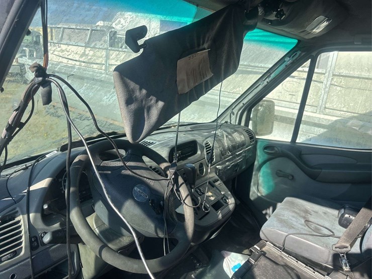 2002-dodge-2500-image-8