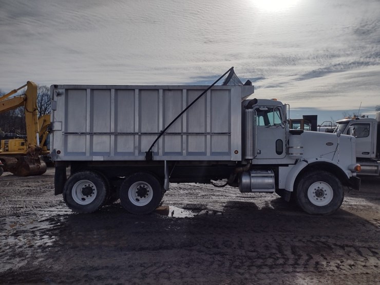 peterbilt-357-image-3