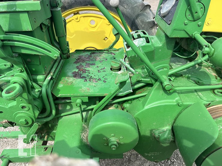 john-deere-630-image-28