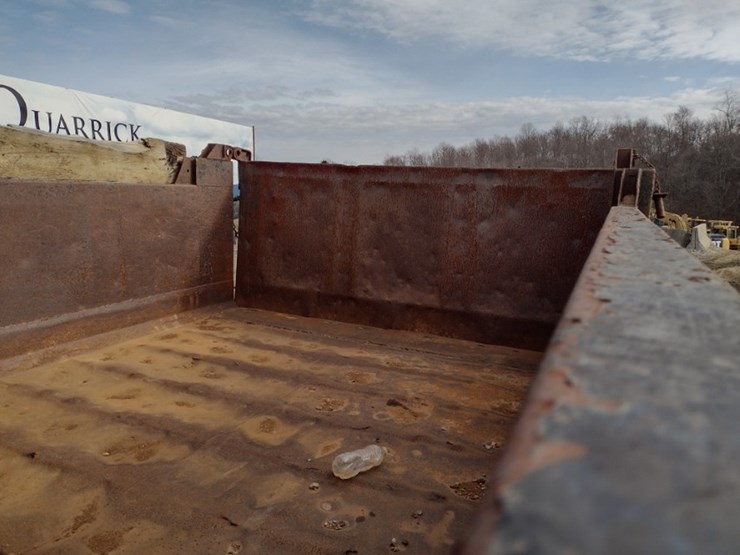 freightliner-fl70-image-31