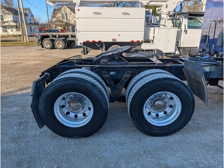 2020-kenworth-t680-image-5