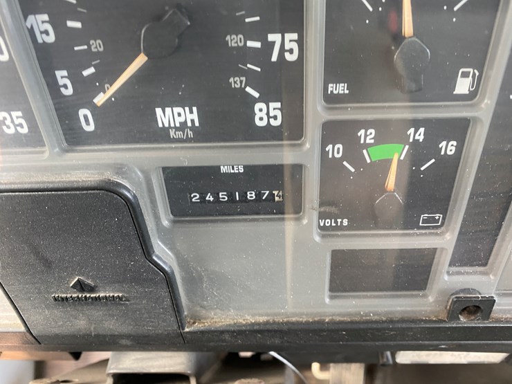 1999-international-4900-image-68