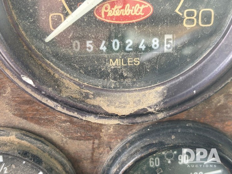 peterbilt-377-image-77