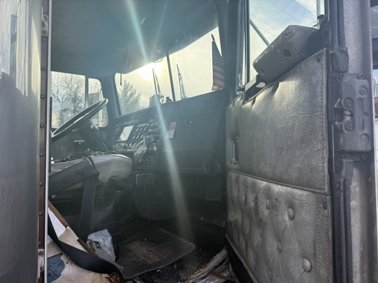 1989-kenworth-t600-image-56