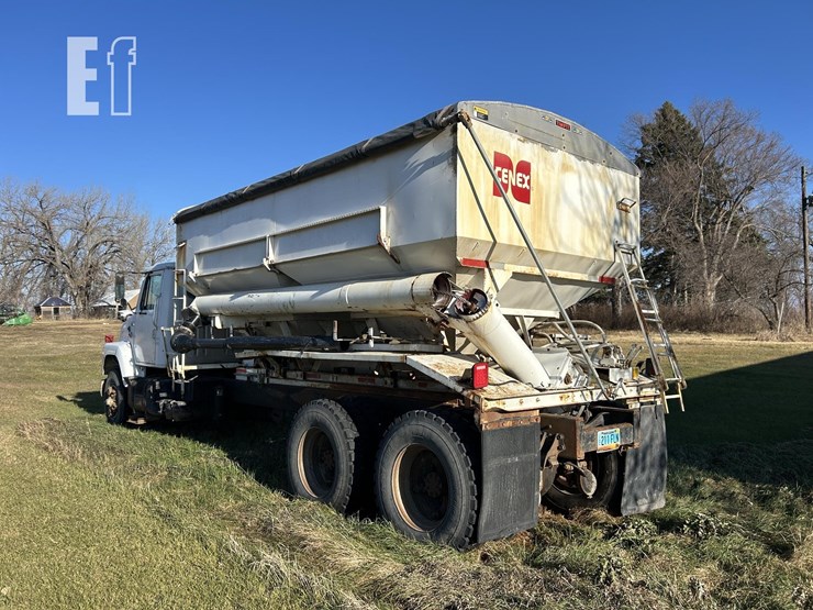 1986-international-f2375-image-11