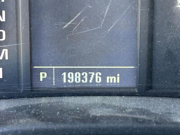 2015-chevrolet-silverado-2500hd-image-113