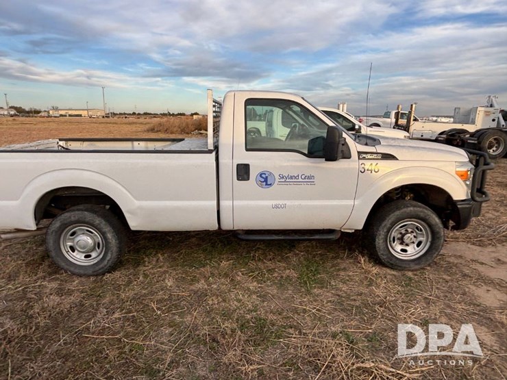 ford-f250-xl-image-2