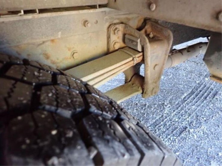 2015-freightliner-mt55-image-67