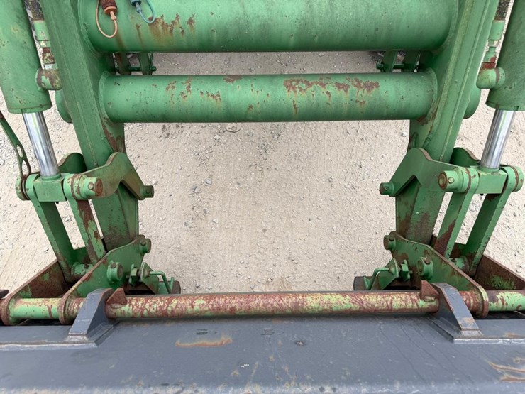 2000-john-deere-7810-image-10