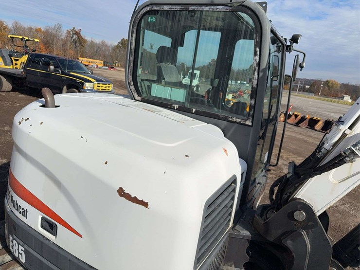 2016-bobcat-e85-image-68