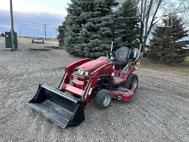 2023-case-ih-farmall-25sc-image-1