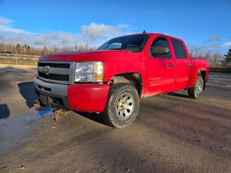 chevrolet-silverado-1500-image-1