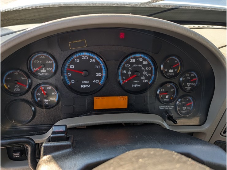 2016-international-durastar-4300-image-23