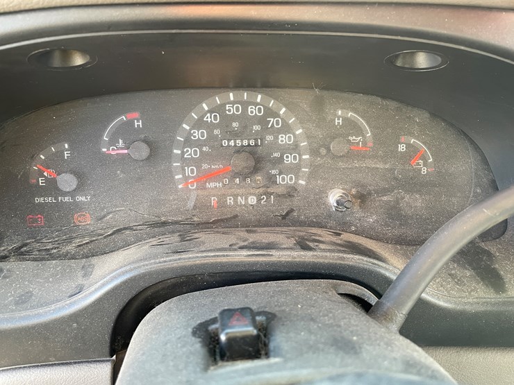 2001-ford-transit-image-27